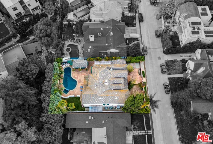 4063 Benedict Canyon Drive, Sherman Oaks, California 91423