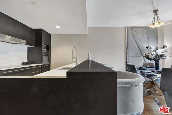 6250 Hollywood Boulevard 6f, Los Angeles, California 90028