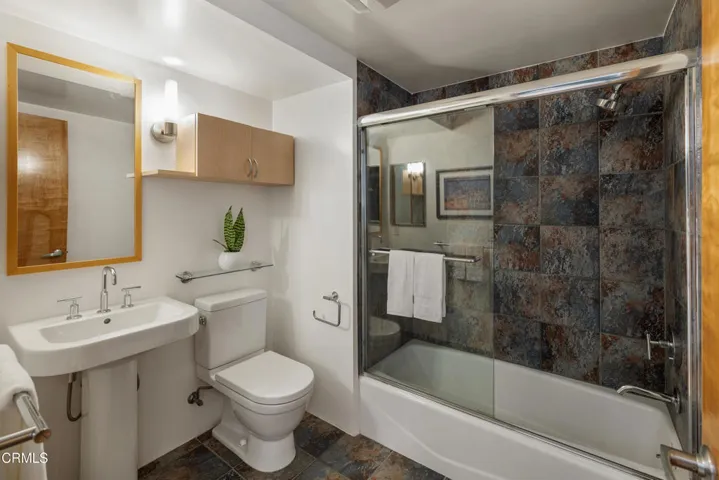 SSR_141SouthHudson103_047_FLEXMLS