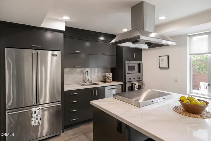 SSR_141SouthHudson103_019_FLEXMLS
