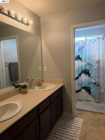 684 Brazelton Cir, Vacaville, California 95688