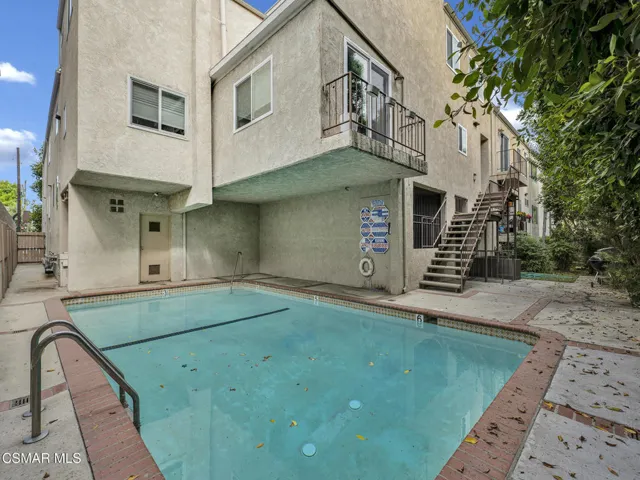 4230 Whitsett Ave #9, Studio City -HsHPr