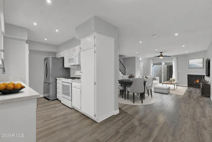 4230 Whitsett Ave #9, Studio City -HsHPr