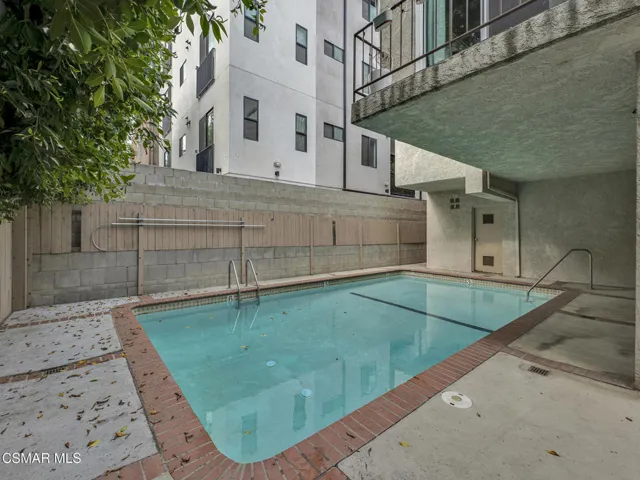 4230 Whitsett Ave #9, Studio City -HsHPr