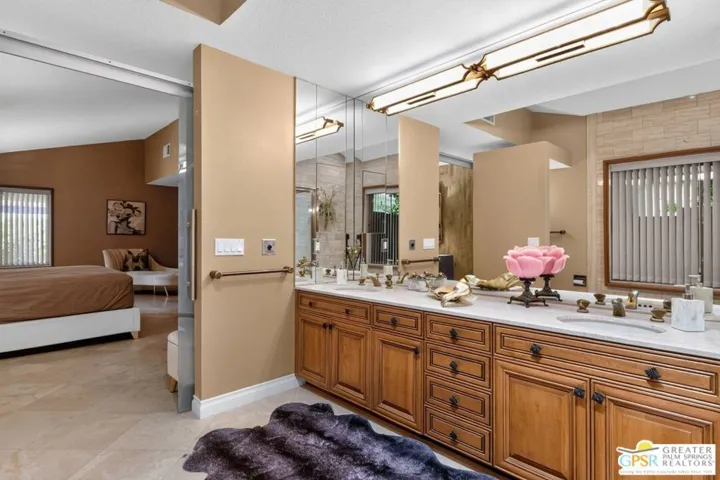 216 Kavenish Drive, Rancho Mirage, California 92270