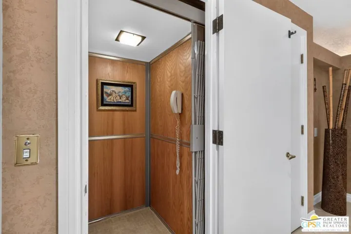 216 Kavenish Drive, Rancho Mirage, California 92270