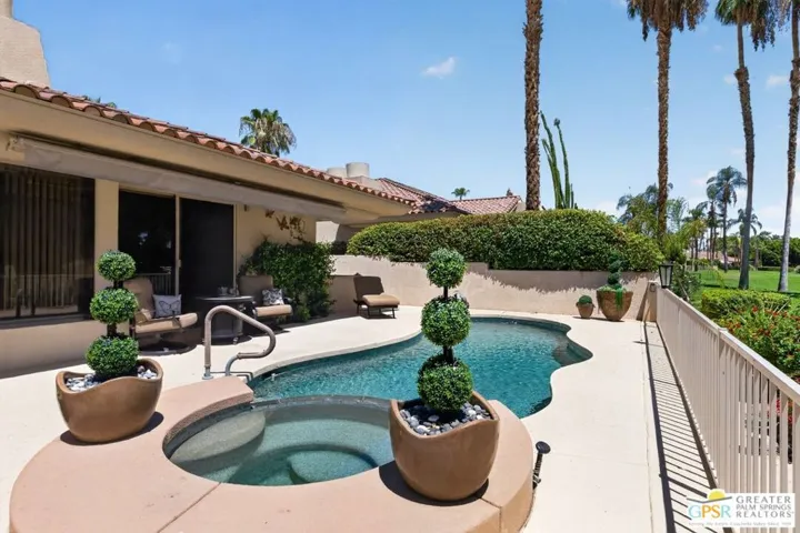 216 Kavenish Drive, Rancho Mirage, California 92270