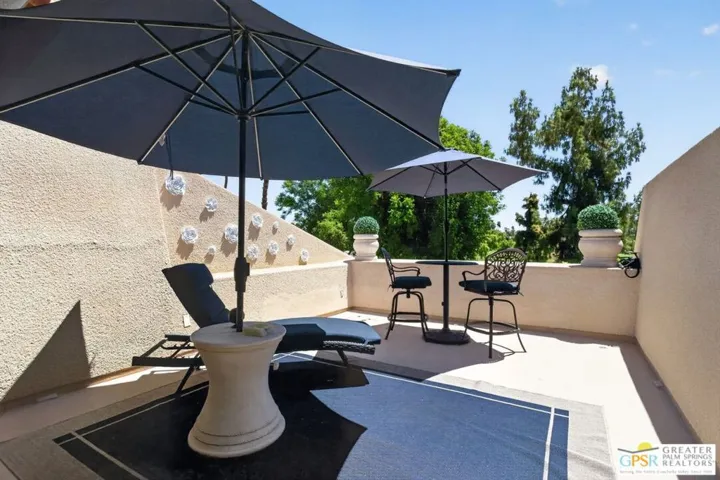 216 Kavenish Drive, Rancho Mirage, California 92270