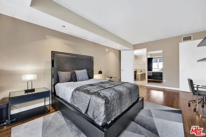 6250 Hollywood Boulevard 6f, Los Angeles, California 90028