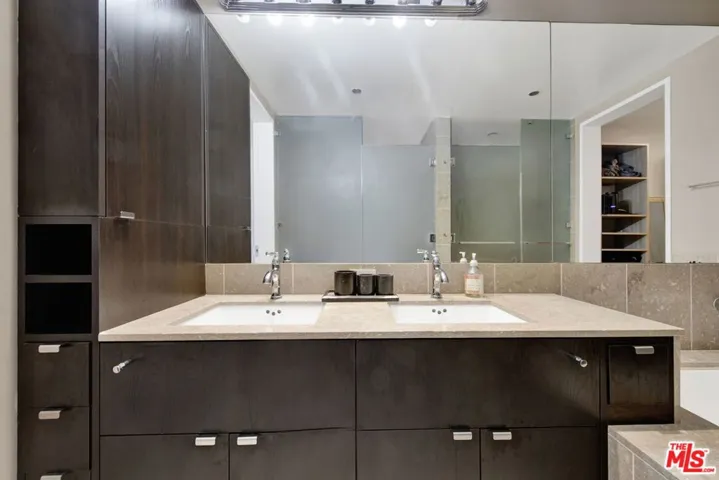 6250 Hollywood Boulevard 6f, Los Angeles, California 90028