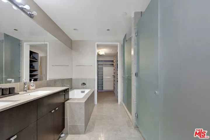 6250 Hollywood Boulevard 6f, Los Angeles, California 90028