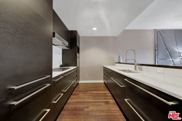 6250 Hollywood Boulevard 6f, Los Angeles, California 90028