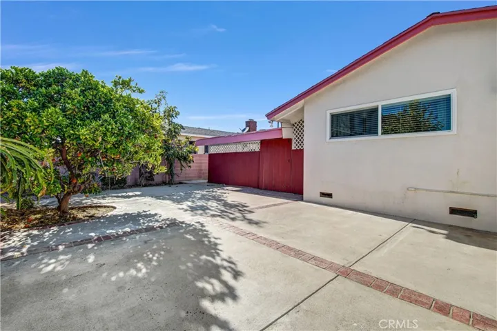 426 E 219th, Carson, California 90745