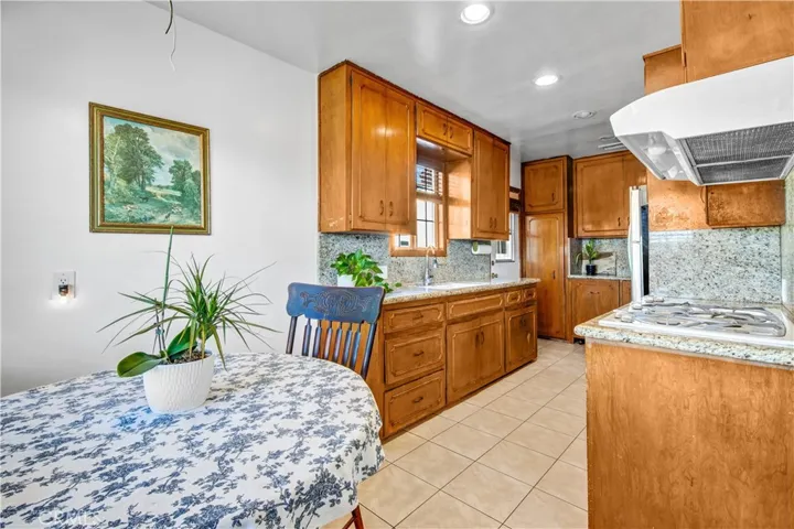 426 E 219th, Carson, California 90745