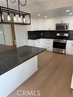 8462 Heil Avenue, Huntington Beach, California 92647