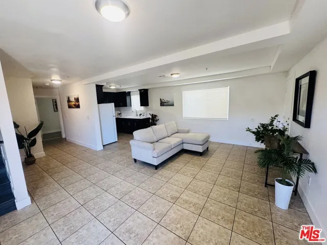 601 W 84th Street, Los Angeles, California 90044