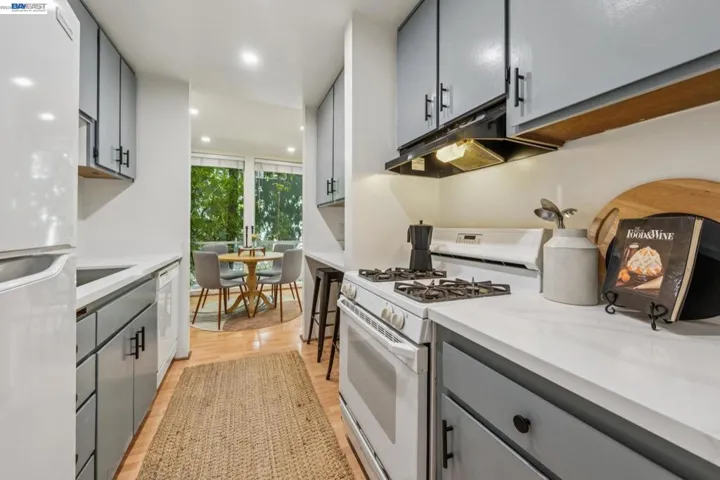 2700 Le Conte Ave 406, Berkeley, California 94709