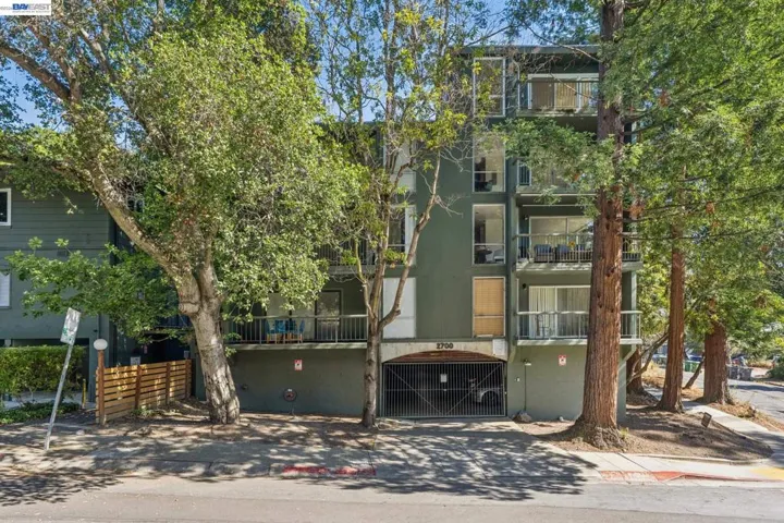 2700 Le Conte Ave 406, Berkeley, California 94709