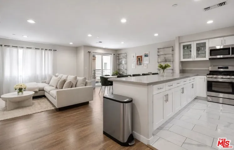 14321 Irma Way, Los Angeles, California 91405