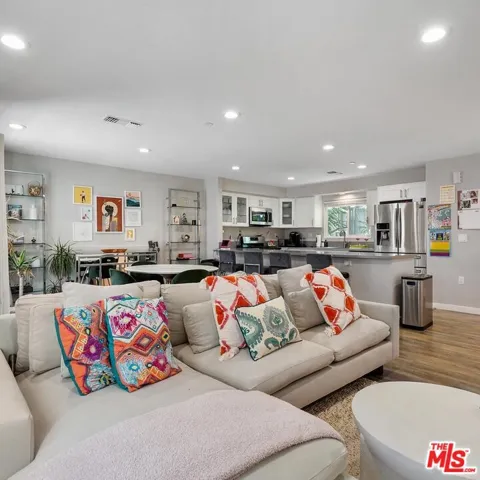 14321 Irma Way, Los Angeles, California 91405