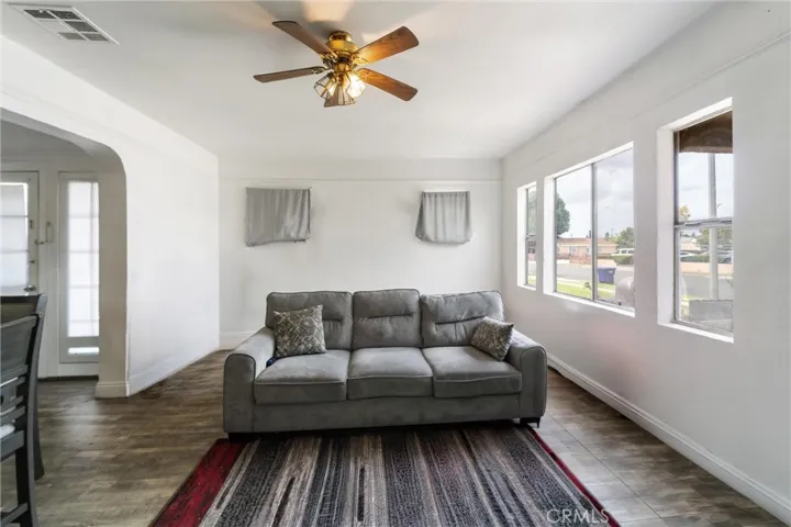 6032 Homewood, Buena Park, California 90621