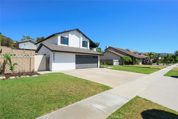 7666 E Paseo Laredo, Anaheim Hills, California 92808