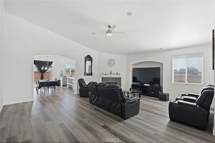 1601 W Norberry Street, Lancaster, California 93534