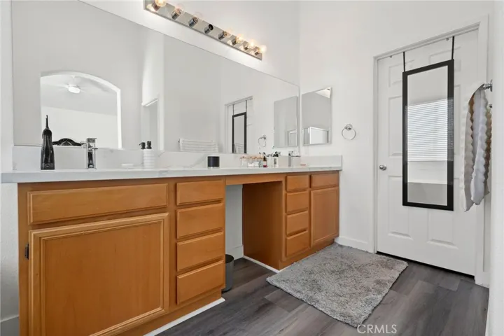 Primary Suite private bathroom w/ double sink