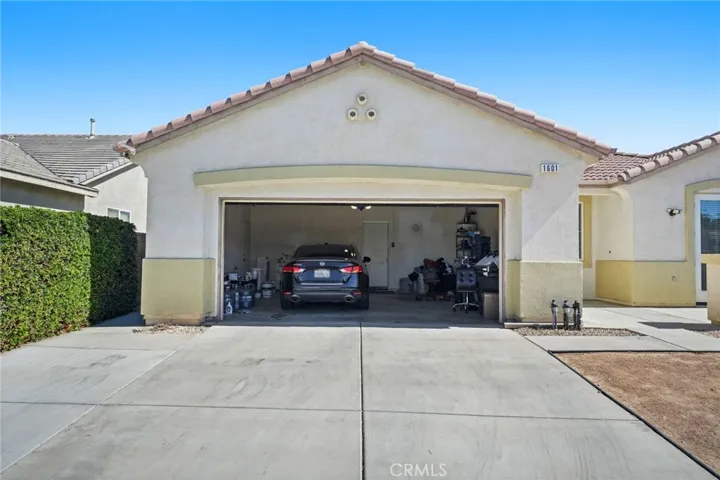 1601 W Norberry Street, Lancaster, California 93534