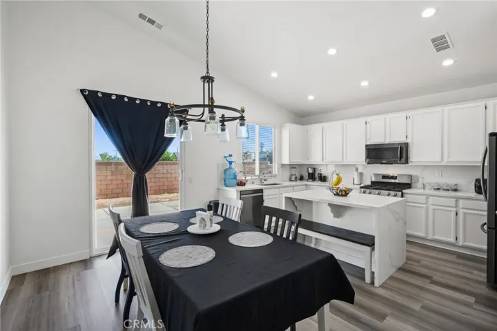 1601 W Norberry Street, Lancaster, California 93534