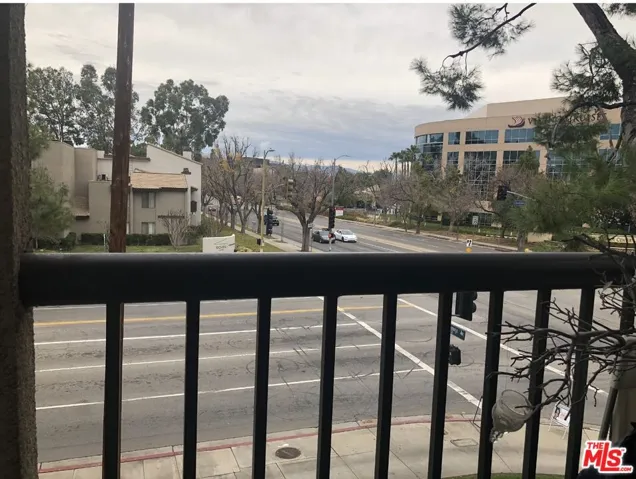 21400 Burbank Boulevard 223, Woodland Hills, California 91367