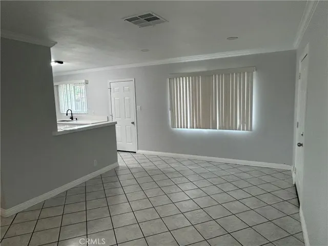 390 E Carter, Rialto, California 92376