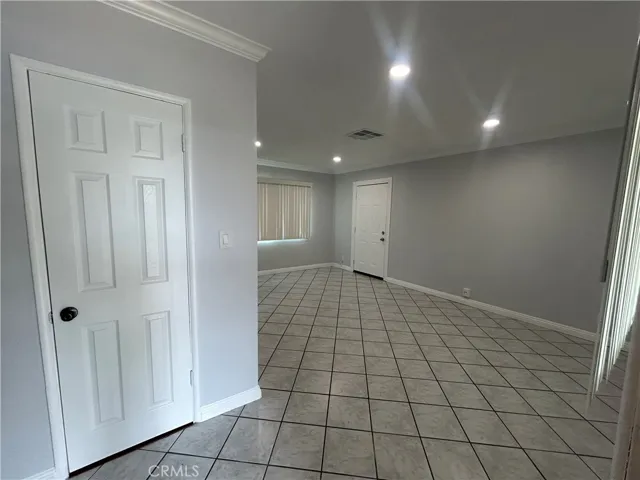 390 E Carter, Rialto, California 92376