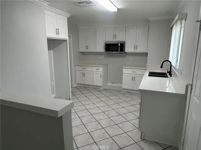 390 E Carter, Rialto, California 92376