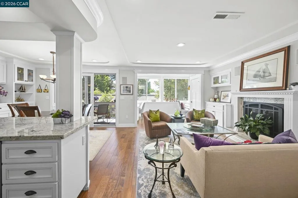 3033 Golden Rain Rd 6, Walnut Creek, California 94595 — photo 5