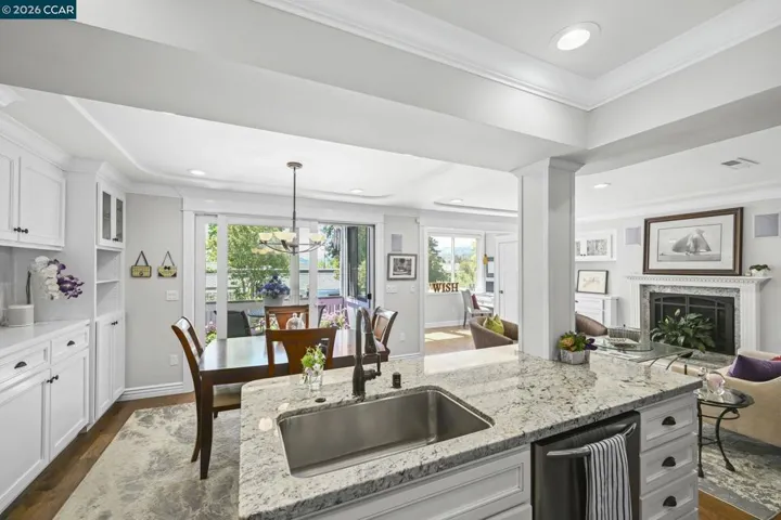 3033 Golden Rain Rd 6, Walnut Creek, California 94595