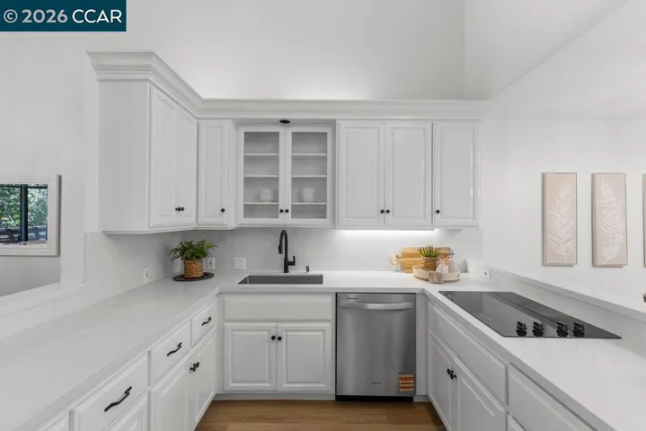 203 Village Gate Rd, Orinda, California 94563