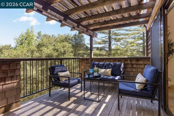 203 Village Gate Rd, Orinda, California 94563