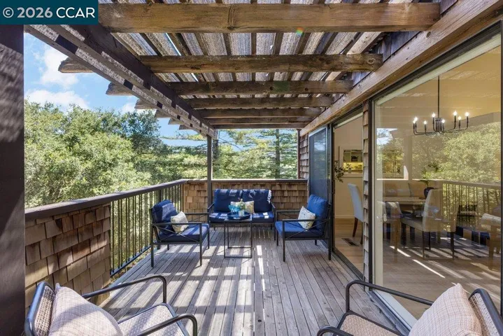 203 Village Gate Rd, Orinda, California 94563