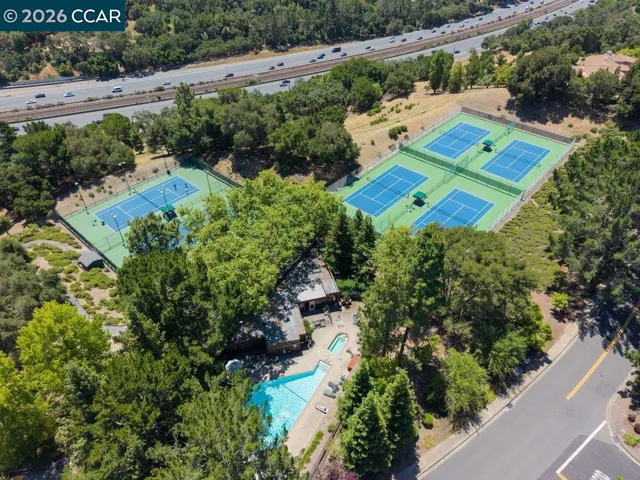 203 Village Gate Rd, Orinda, California 94563