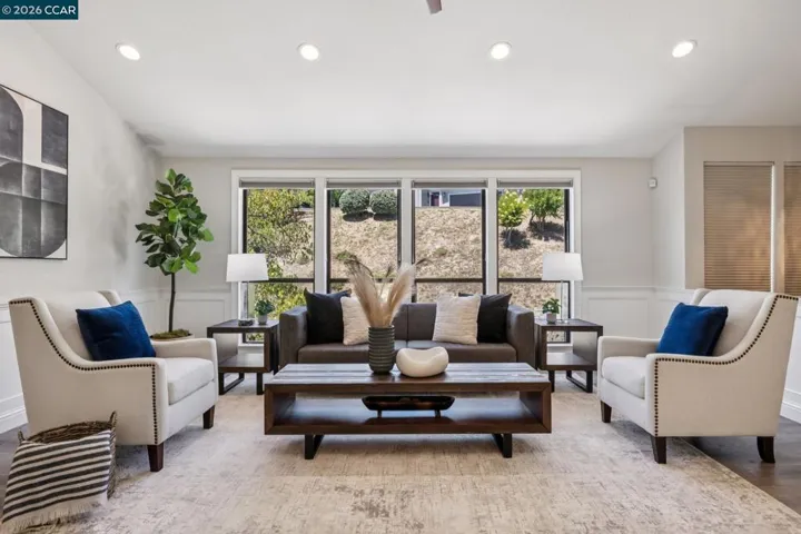 12 Heritage Oaks Rd, Pleasant Hill, California 94523