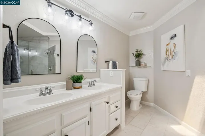 12 Heritage Oaks Rd, Pleasant Hill, California 94523
