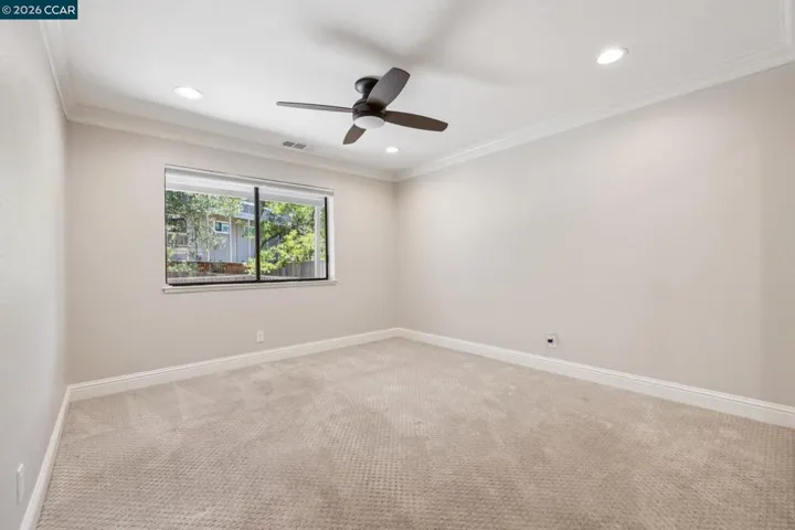 12 Heritage Oaks Rd, Pleasant Hill, California 94523