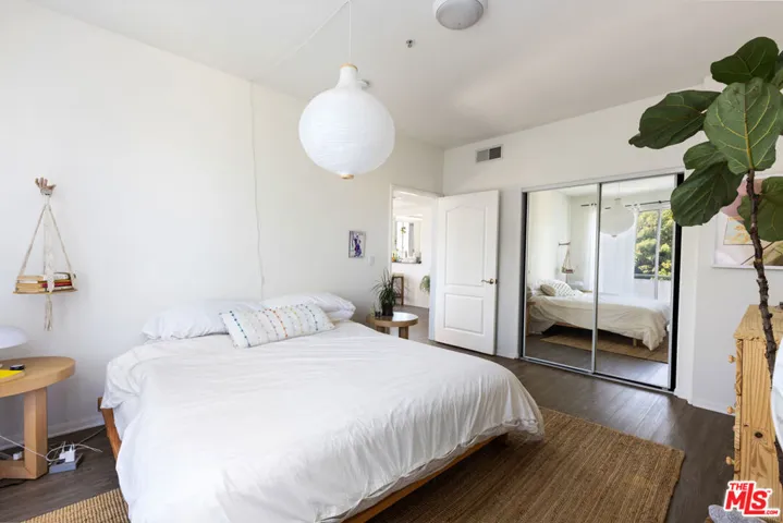 1951 Glendon Avenue, Los Angeles, California 90025