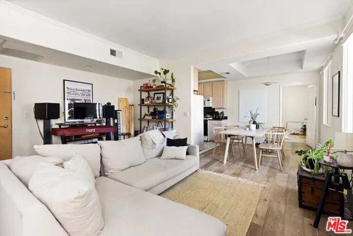 1951 Glendon Avenue, Los Angeles, California 90025