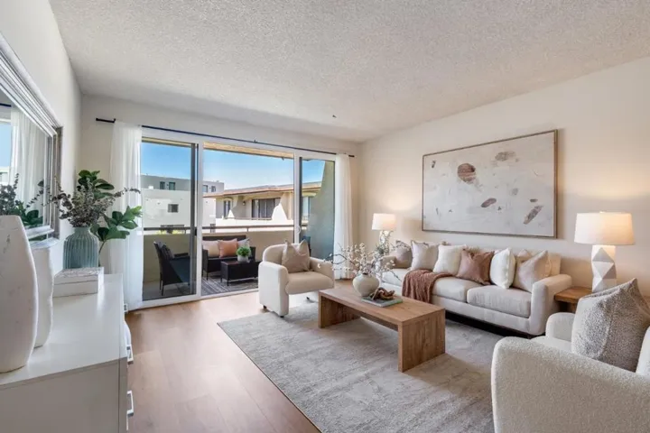 1427 Floribunda Avenue 305, Burlingame, California 94010