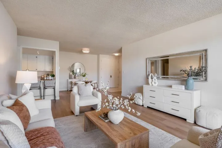 1427 Floribunda Avenue 305, Burlingame, California 94010