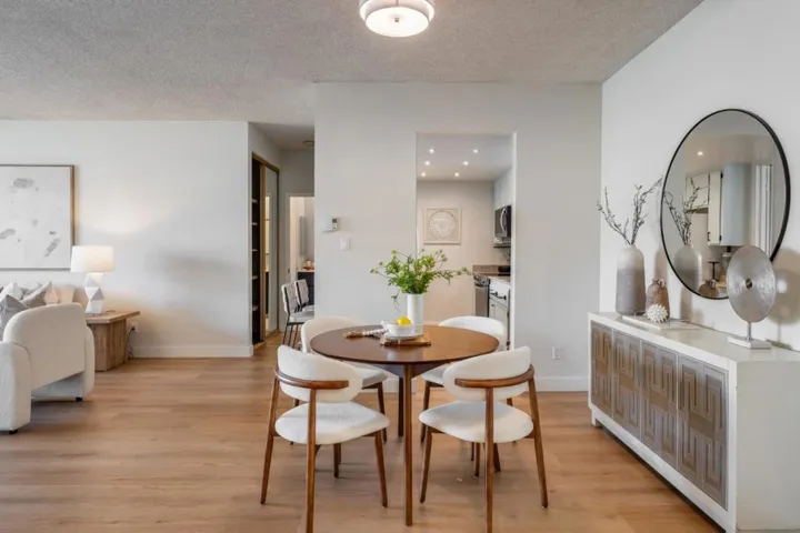 1427 Floribunda Avenue 305, Burlingame, California 94010