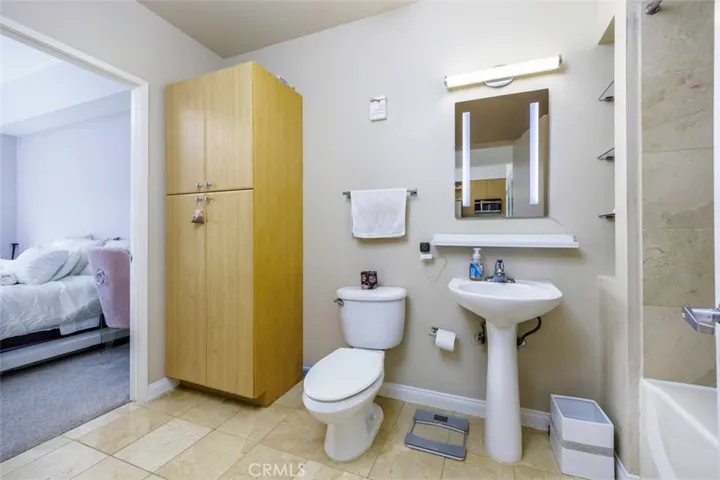 388 E Ocean Boulevard 107, Long Beach, California 90802