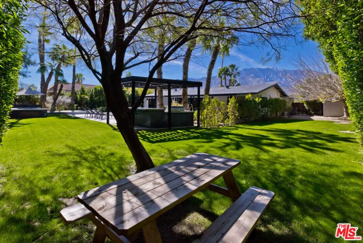 2660 N Farrell Drive, Palm Springs, California 92262